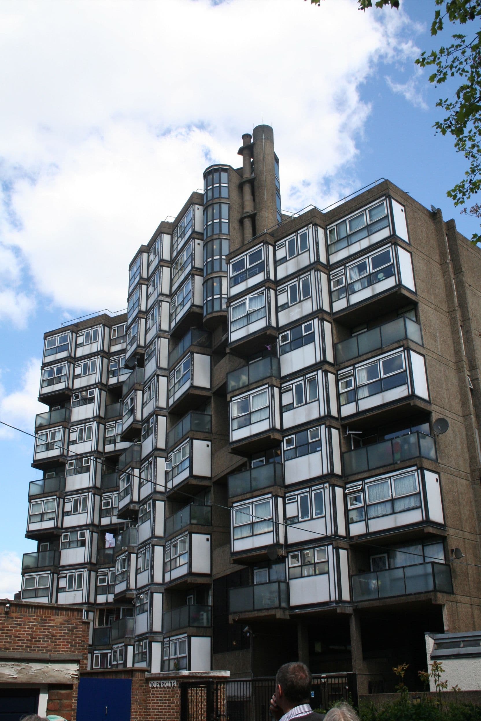 George Finch, Lambeth Towers. Photographer, Sean Macintosh, 2012. Wiki CC By 2.0
