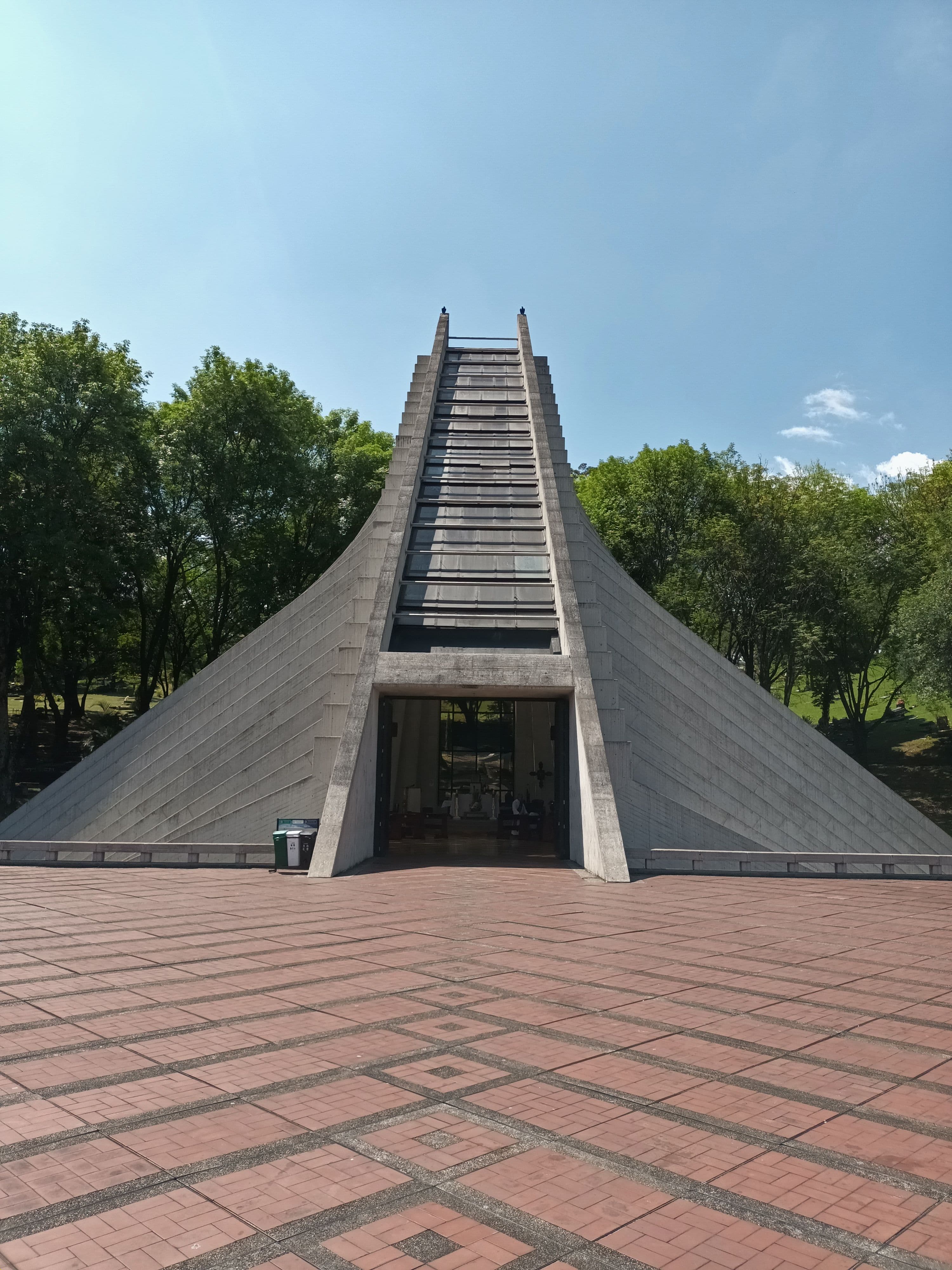 Laureano Forero Ochoa, Cementario Campos de Paz, Medellin, 1972. Photographer: SajoR, CC BY-SA 4.0 Wikimedia