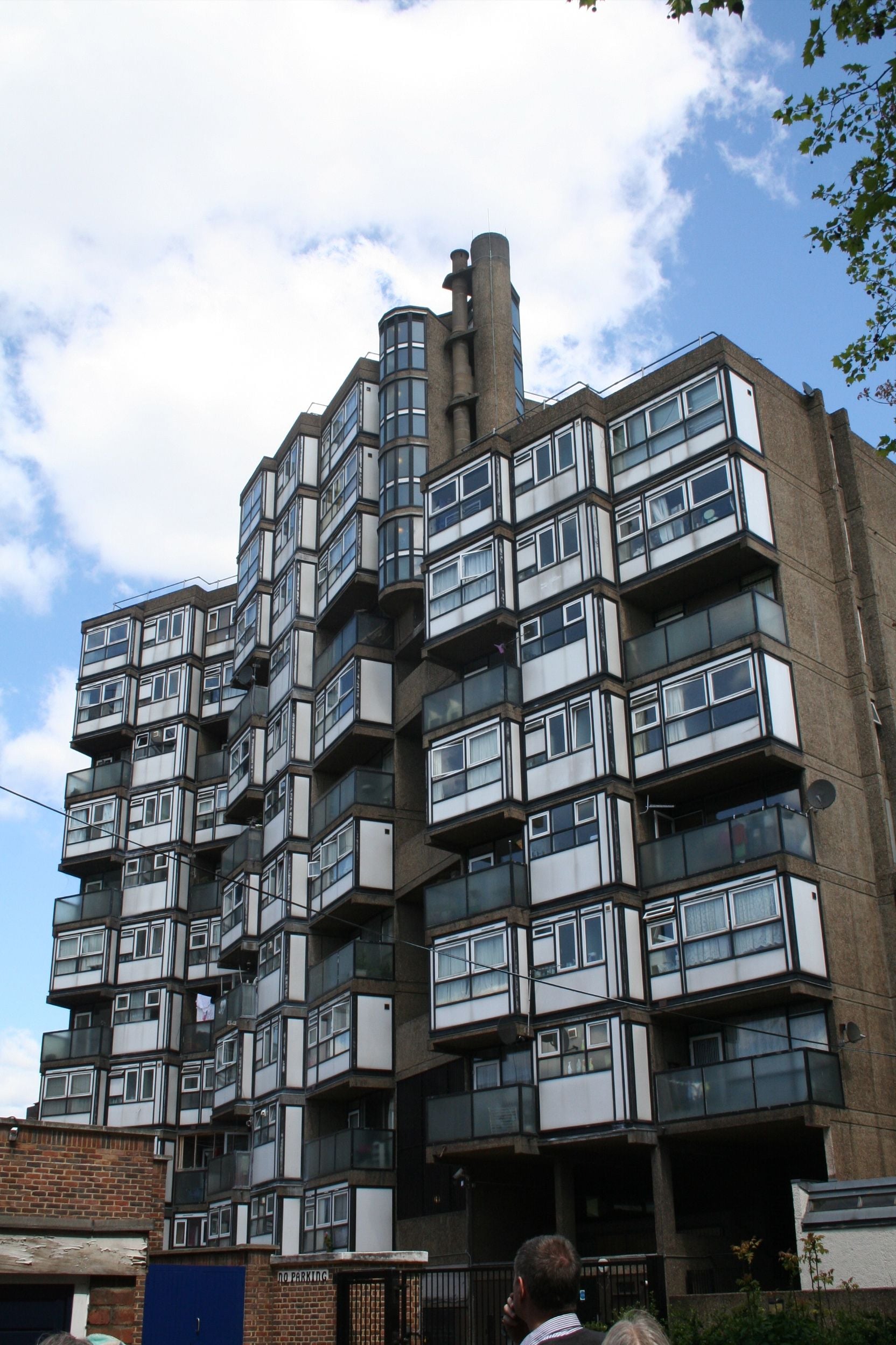 George Finch, Lambeth Towers. Photographer, Sean Macintosh, 2012. Wiki CC By 2.0