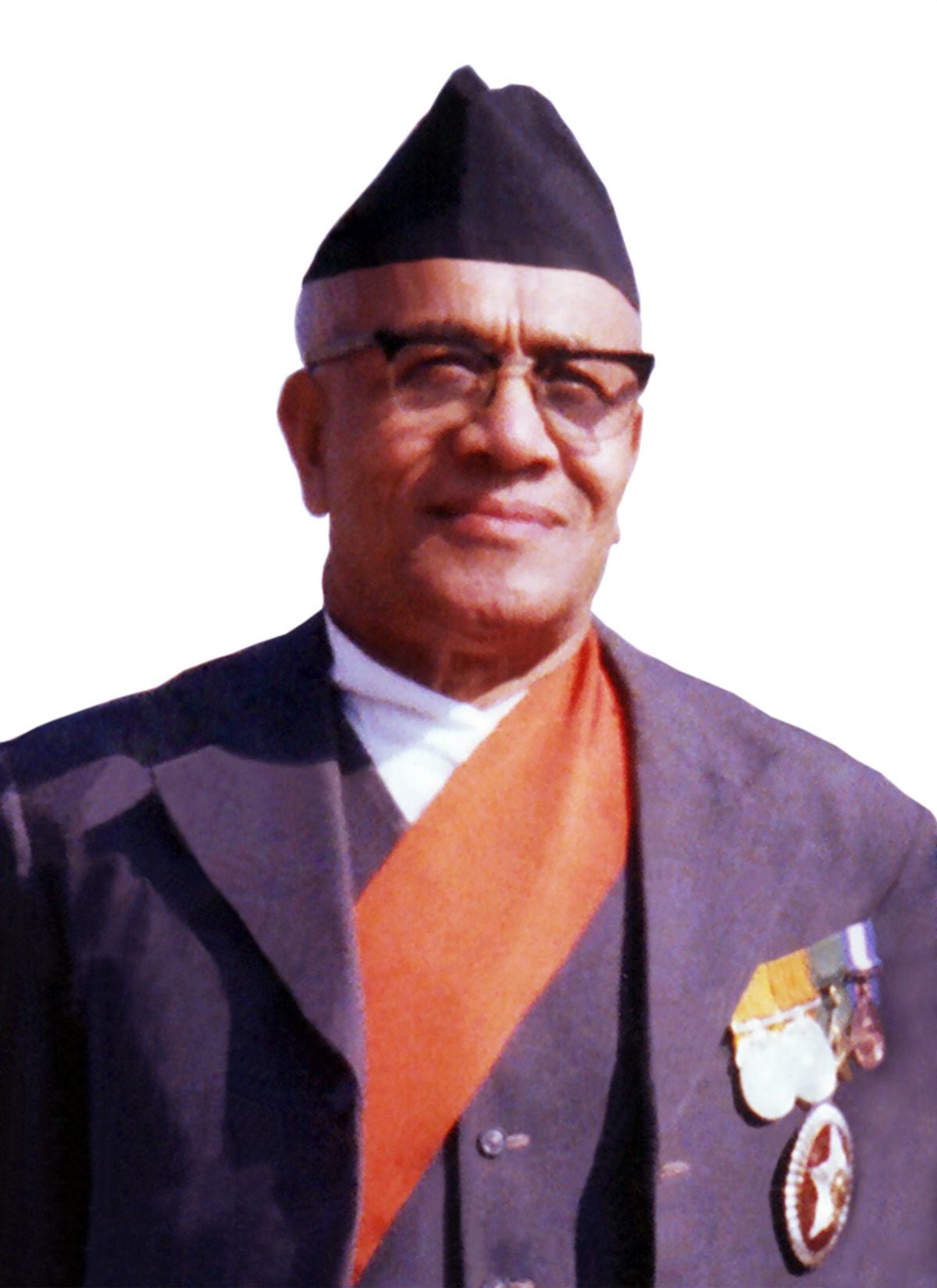 Kul Ratna Tuladhar: Family of Kul Ratna Tuladhar, CC BY-SA 3.0, https://commons.wikimedia.org/w/index.php?curid=17237066