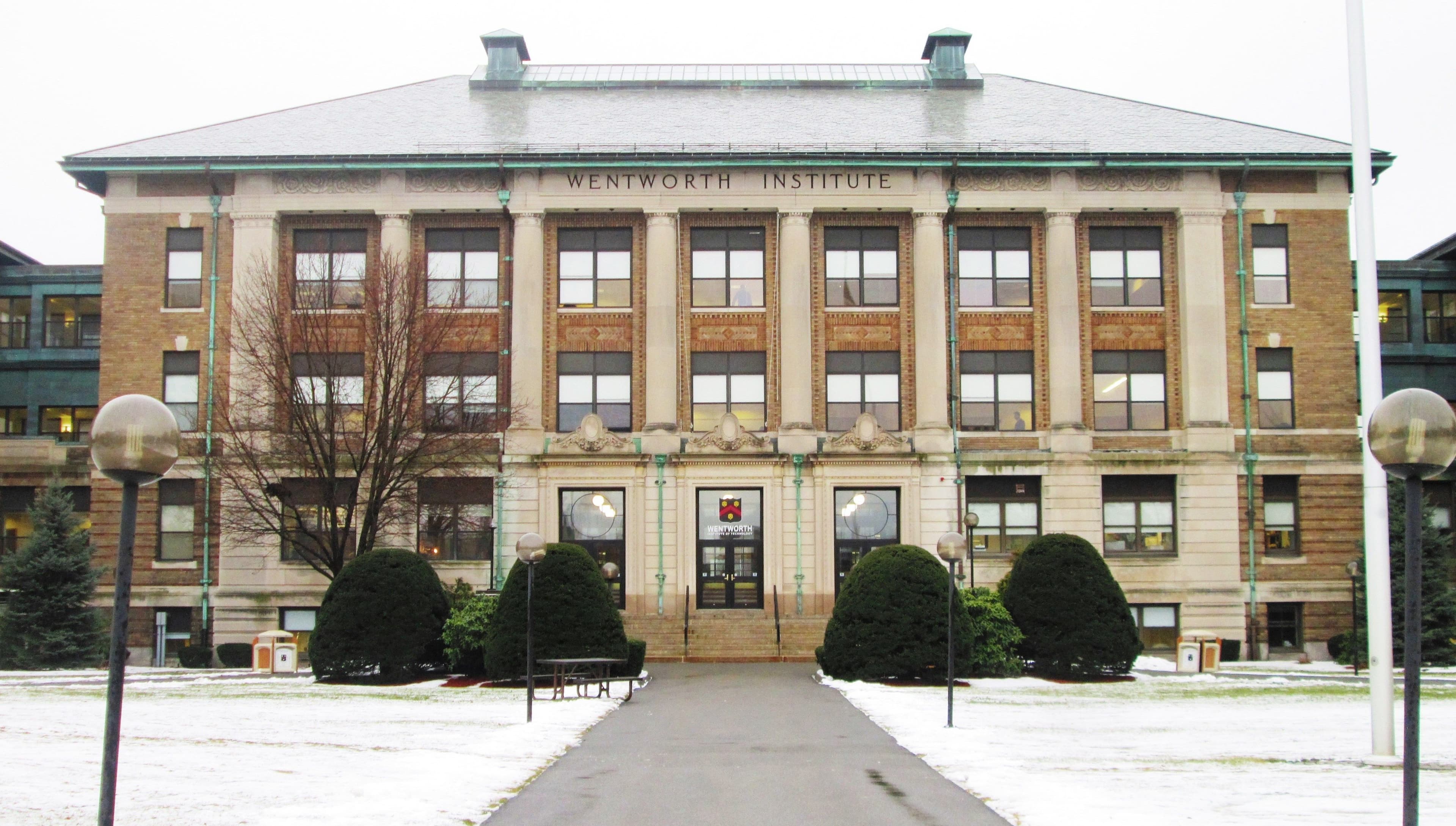 Wentworth Hall, Wentworth Institute of Technology. Photo Credit: By Beyond My Ken, CC BY-SA 4.0